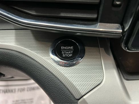 Used 2021 Ford Explorer XLT w/ Equipment Group 202A image 20