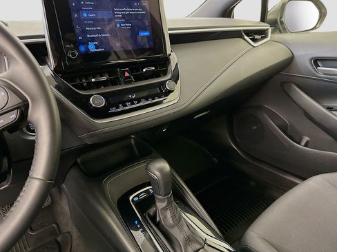 Used 2025 Toyota Corolla Hatchback image 26
