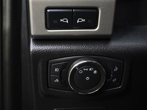 Used 2020 Ford F150 Lariat w/ Equipment Group 502A Luxury AWD/4WD image 25