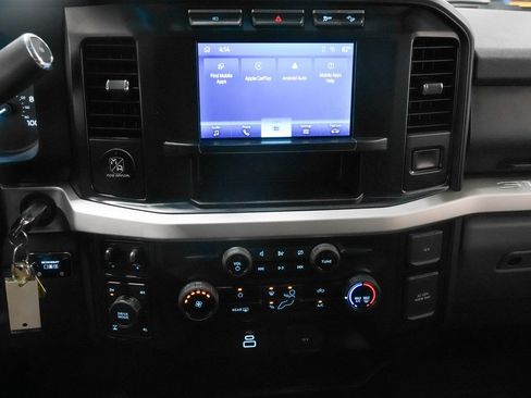 Used 2023 Ford F250 XLT w/ 360-Degree Camera Package AWD/4WD image 14