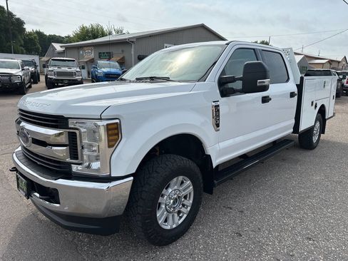 Used 2018 Ford F350 XLT image 9