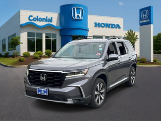 Used 2025 Honda Pilot Touring video 1