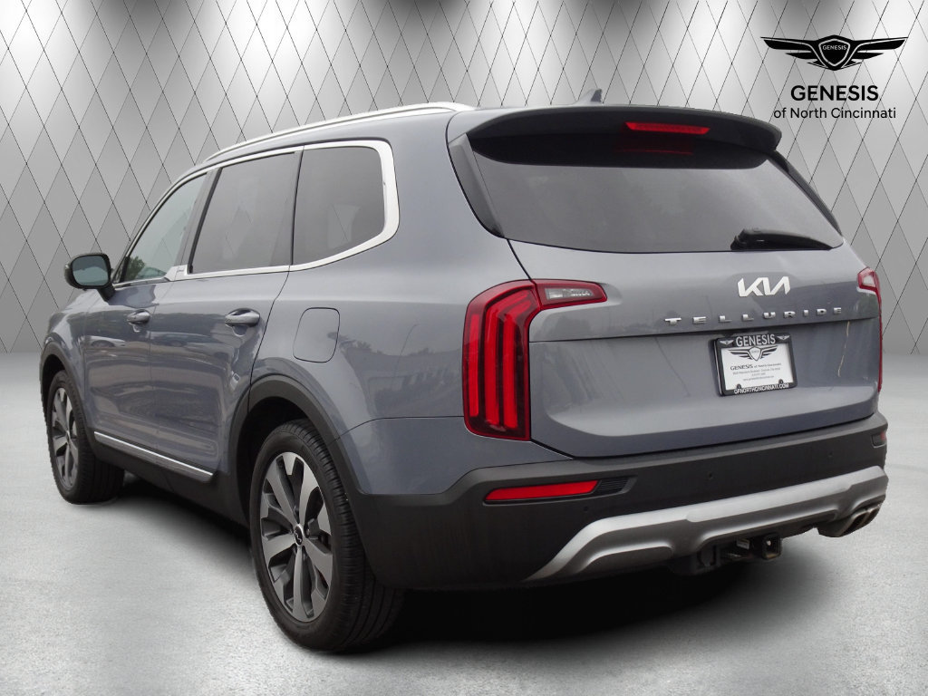 Used 2022 Kia Telluride EX w/ EX Premium Package FWD image 3