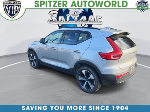 Used 2023 Volvo XC40 B5 Plus w/ Protection Package Premier AWD/4WD image 8