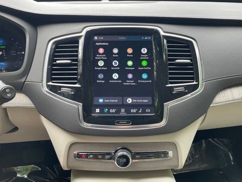 Certified 2025 Volvo XC90 T8 Ultra w/ Protection Package Premier AWD/4WD image 22