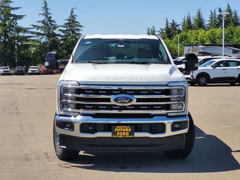 New 2026 Ford F250 Lariat w/ FX4 Off-Road Package AWD/4WD image 3