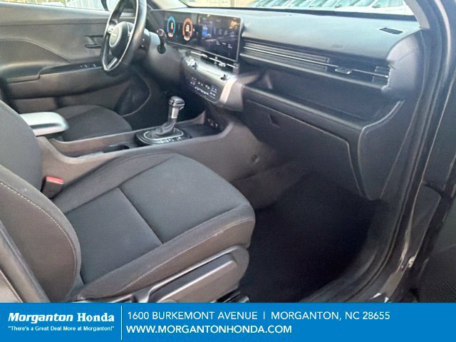 Used 2025 Hyundai Kona SEL AWD/4WD image 33