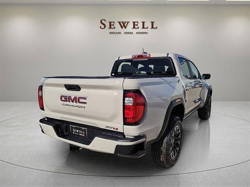 New 2026 GMC Canyon AT4 image 5