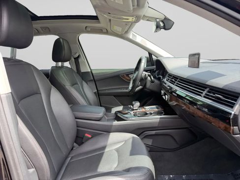 Used 2018 Audi Q7 3.0T Prestige AWD/4WD image 37