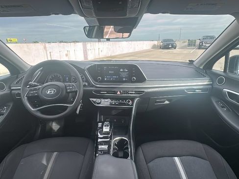 Used 2020 Hyundai Sonata SE FWD image 21