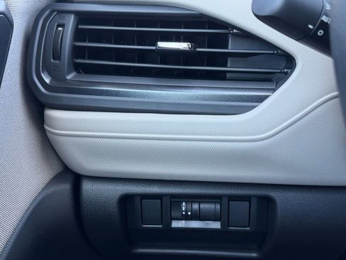 New 2026 Subaru Forester AWD/4WD image 18