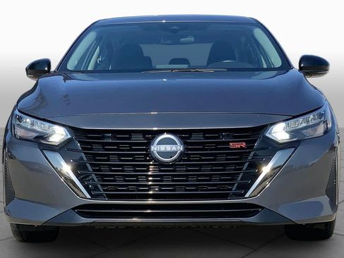 Used 2025 Nissan Sentra SR FWD image 4