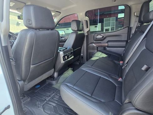 Used 2019 GMC Sierra 1500 SLT w/ SLT Premium Package AWD/4WD image 7