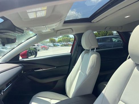 Certified 2025 MAZDA CX-30 AWD 2.5 S w/ Premium Package image 32