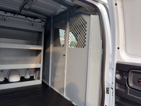 Used 2021 Chevrolet Express 2500 RWD image 27