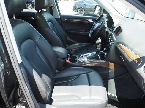Used 2017 Audi Q5 2.0T Premium Plus w/ Technology Package AWD/4WD image 16