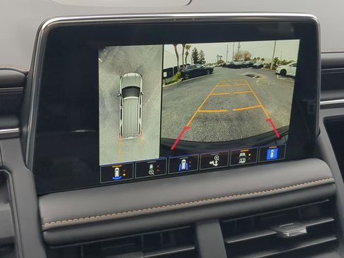 Used 2023 GMC Yukon AT4 w/ AT4 Premium Plus Package image 19