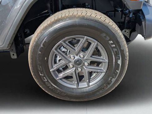 New 2026 Jeep Gladiator Sport image 9