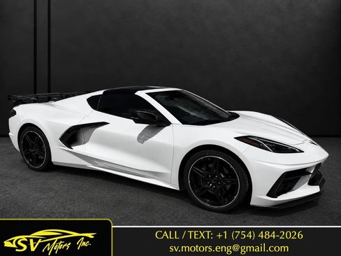 Used 2024 Chevrolet Corvette Stingray Coupe w/ 1LT RWD image 1