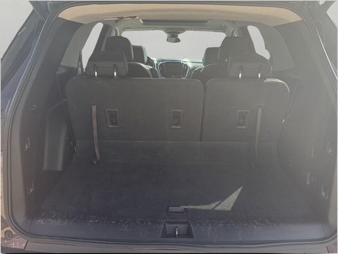 Used 2018 Chevrolet Traverse LT AWD/4WD image 13