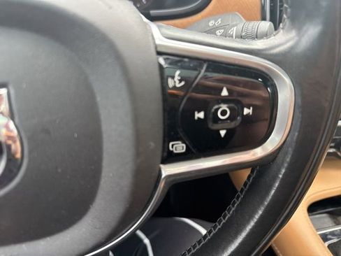 Used 2017 Volvo S90 T6 Inscription w/ Climate Package image 21