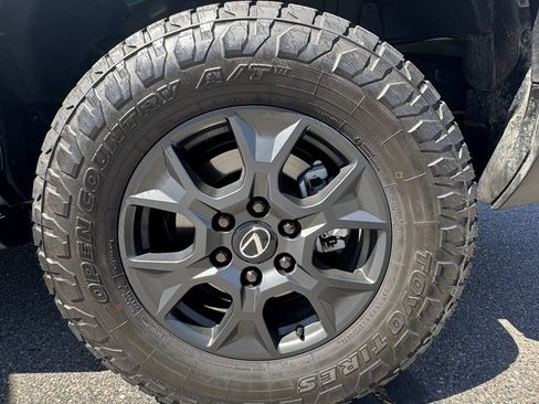 Used 2026 Lexus GX 550 AWD/4WD image 18