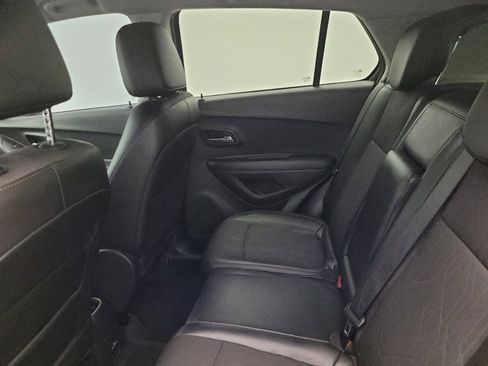 Used 2020 Chevrolet Trax LT w/ Driver Confidence Package image 18