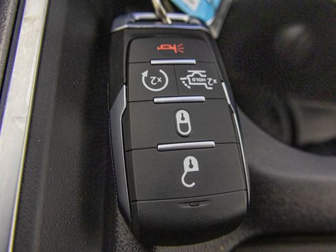 New 2026 RAM 1500 4x4 Crew Cab image 27