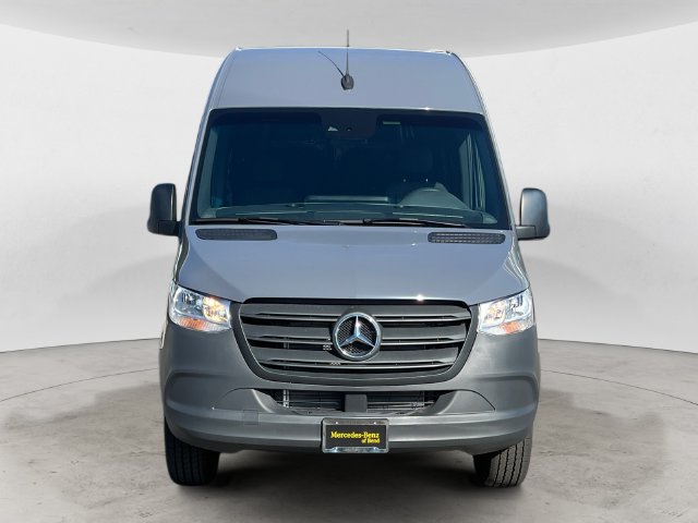 Used 2024 Mercedes-Benz Sprinter 2500 image 8