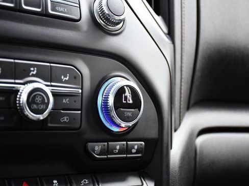 Used 2021 GMC Sierra 1500 AT4 image 16