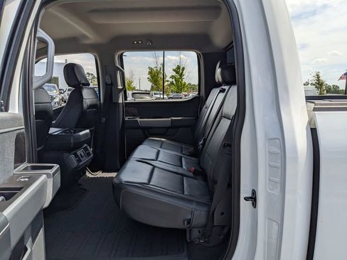 Used 2022 Ford F150 Lariat w/ FX4 Off-Road Package image 27