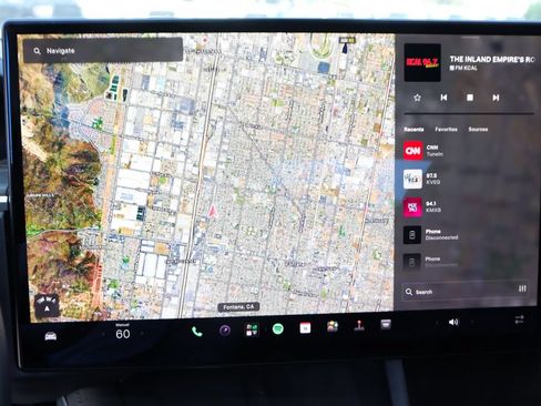 Used 2022 Tesla Model S AWD/4WD image 25