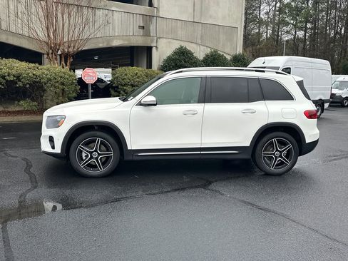 New 2026 Mercedes-Benz GLB 250 image 4