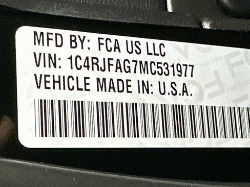 Used 2021 Jeep Grand Cherokee Laredo AWD/4WD image 21