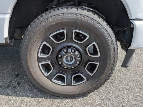 Used 2023 Ford F350 XLT w/ XLT Premium Package AWD/4WD image 10