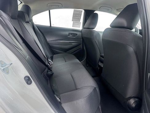 Used 2025 Toyota Corolla LE image 26