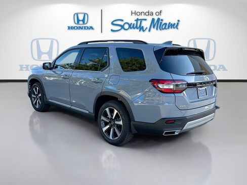 New 2025 Honda Pilot Elite image 5