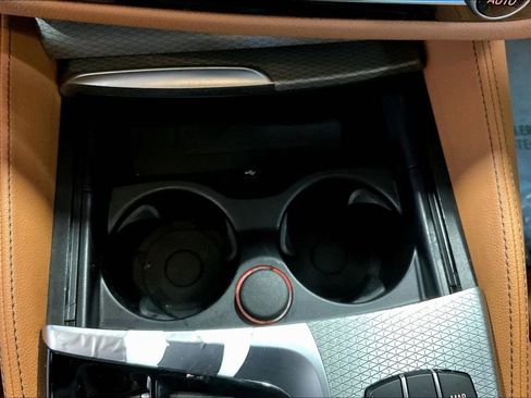 Used 2020 BMW 530i xDrive w/ M Sport Package image 16