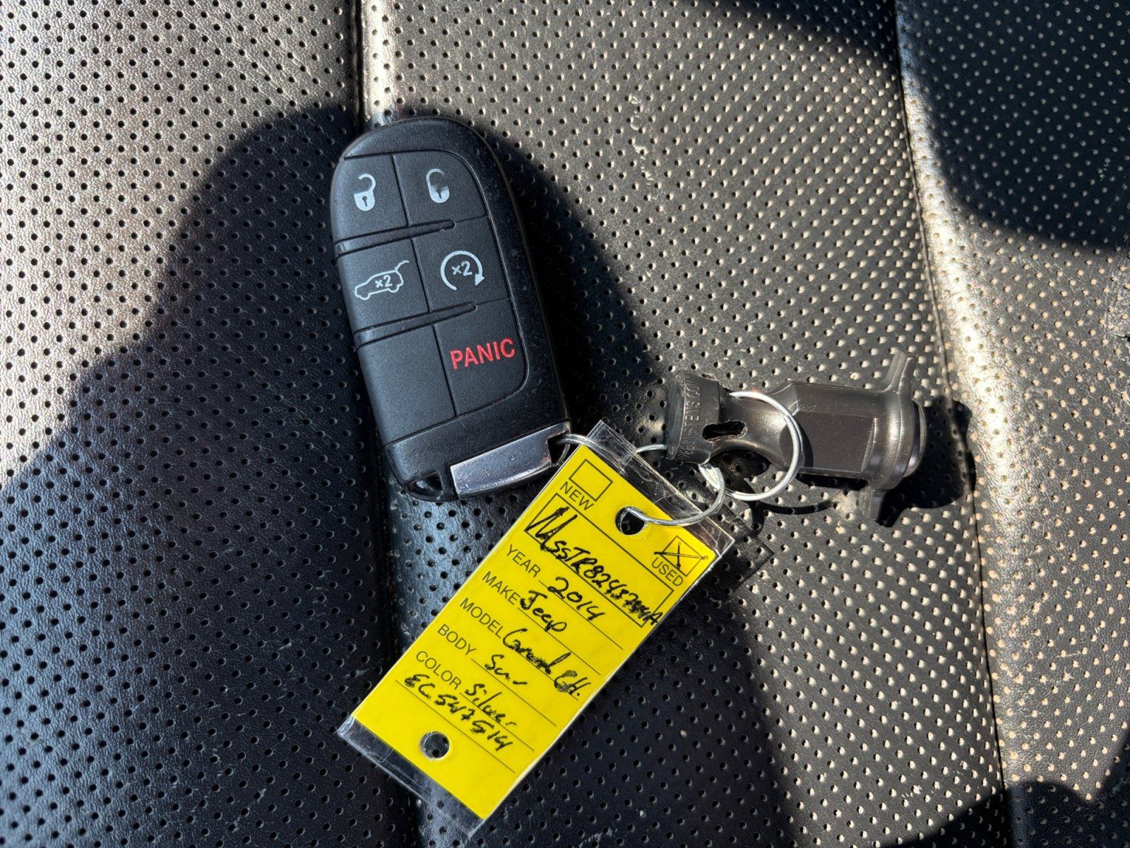 Used 2014 Jeep Grand Cherokee Overland AWD/4WD image 33