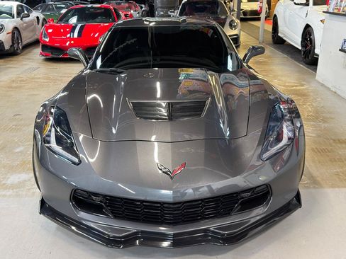 Used 2017 Chevrolet Corvette Z06 RWD image 3