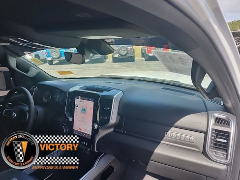 Used 2025 RAM 1500 Big Horn image 35