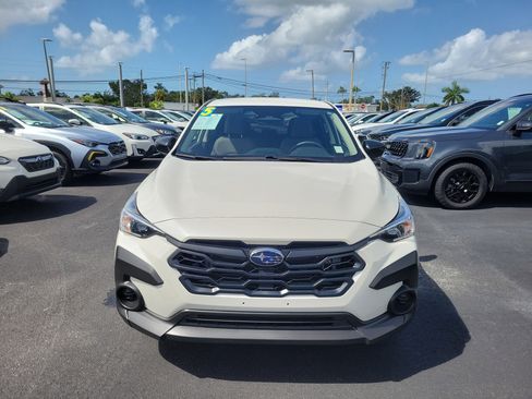 Used 2025 Subaru Crosstrek 2.0i image 8