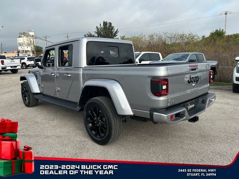Used 2021 Jeep Gladiator Overland image 6