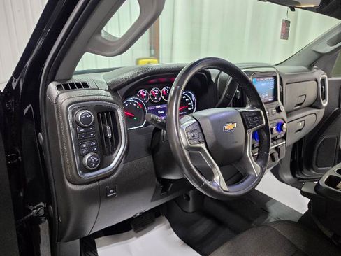 Used 2021 Chevrolet Silverado 1500 LT AWD/4WD image 12