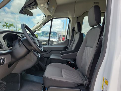 Used 2025 Ford Transit 350 XL RWD image 11