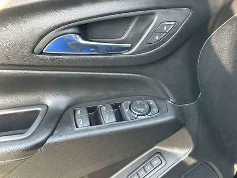 Used 2019 Chevrolet Equinox Premier FWD image 20