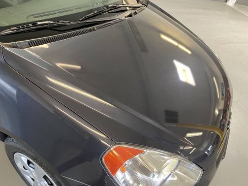 Used 2010 Hyundai Accent GLS FWD image 11