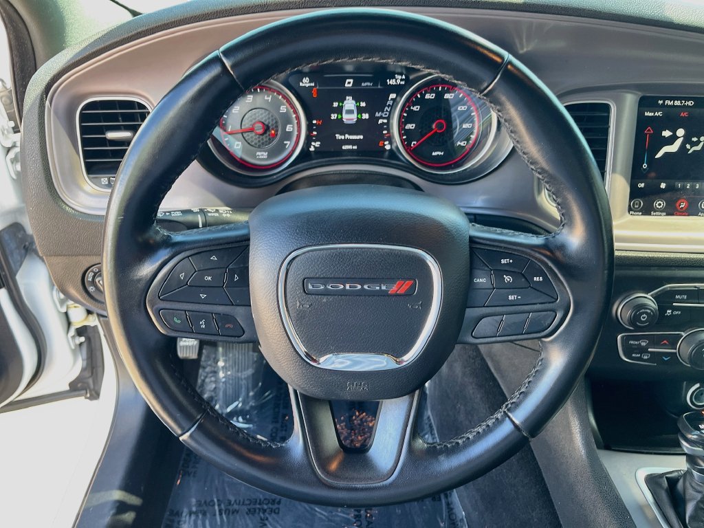 Used 2023 Dodge Charger SXT RWD image 11