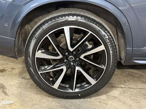 Used 2024 Volvo XC90 B6 Plus image 13