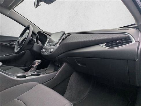 Certified 2025 Chevrolet Malibu RS image 22
